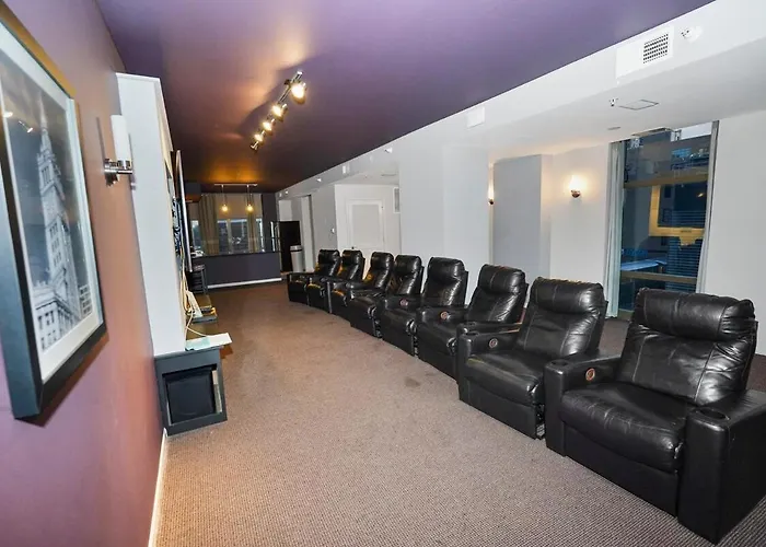 Grant Park 2br With Balcony Skyline View & Gym In Downtown *